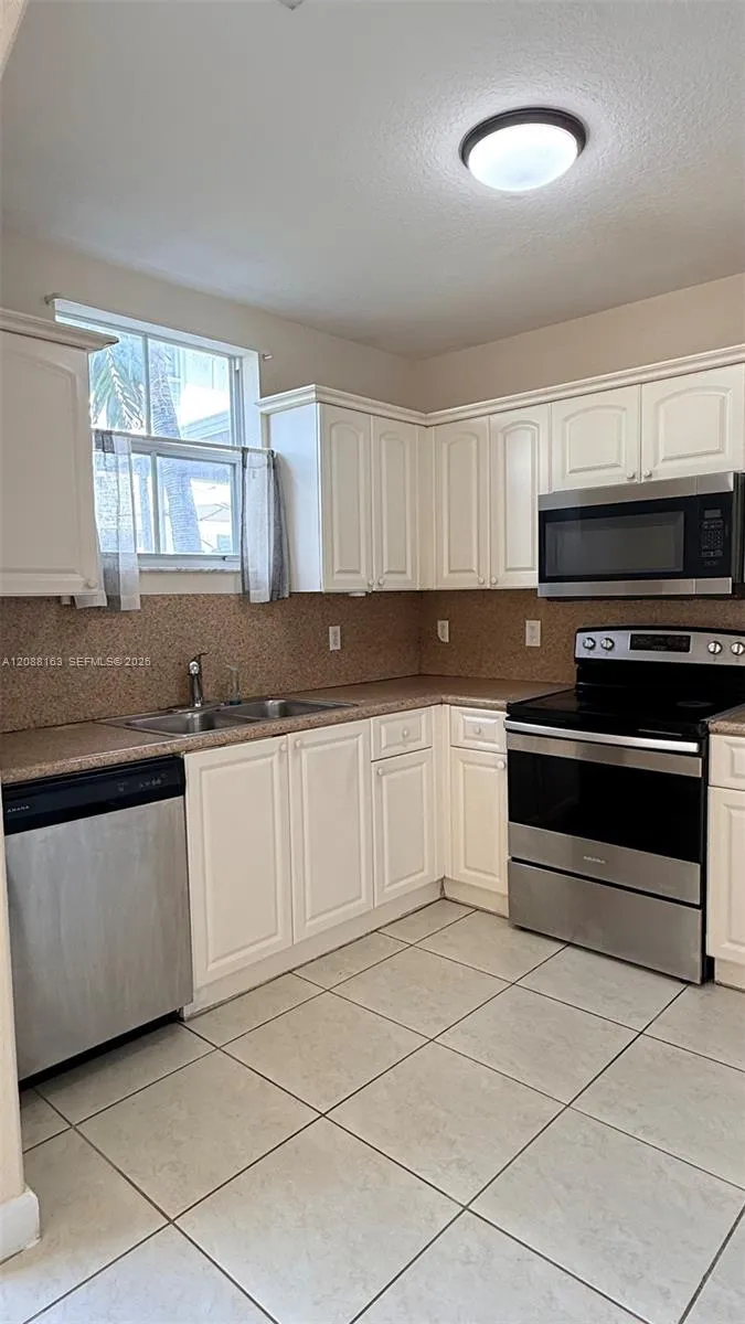 8177 W 36th Ave #7 Hialeah, FL 33018