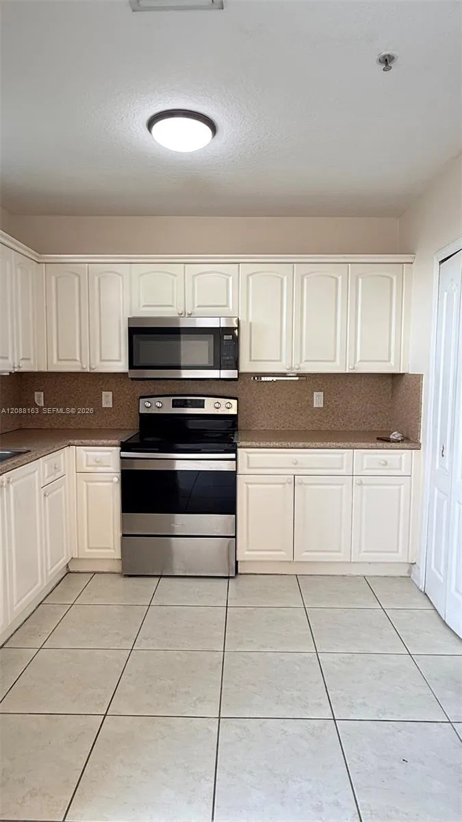 8177 W 36th Ave #7 Hialeah, FL 33018