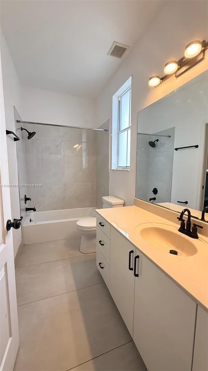 8177 W 36th Ave #7 Hialeah, FL 33018