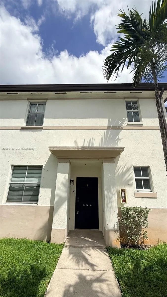 8177 W 36th Ave #7 Hialeah, FL 33018