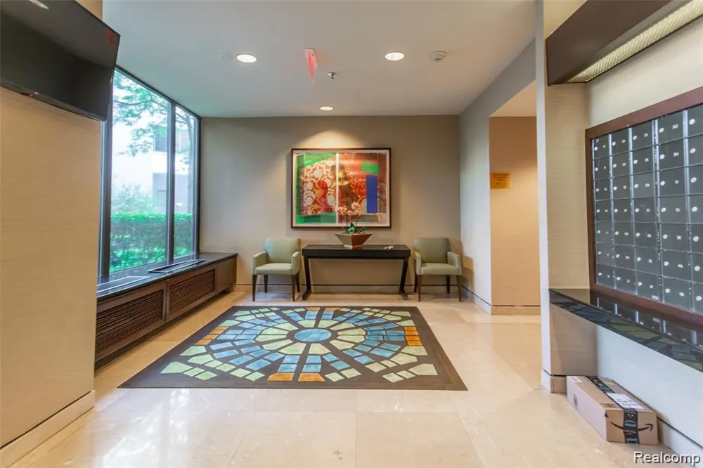 1001 W Jefferson Avenue #17I Detroit City, MI 48226