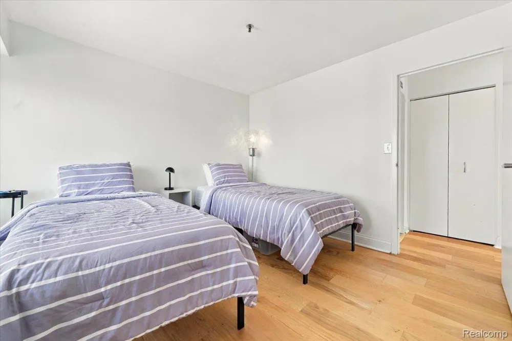 1001 W Jefferson Avenue #17I Detroit City, MI 48226