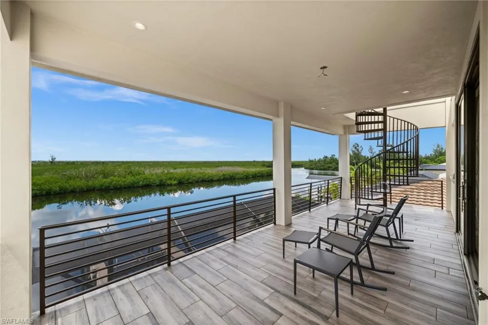 214 Old Burnt Store Road S Cape Coral, FL 33991