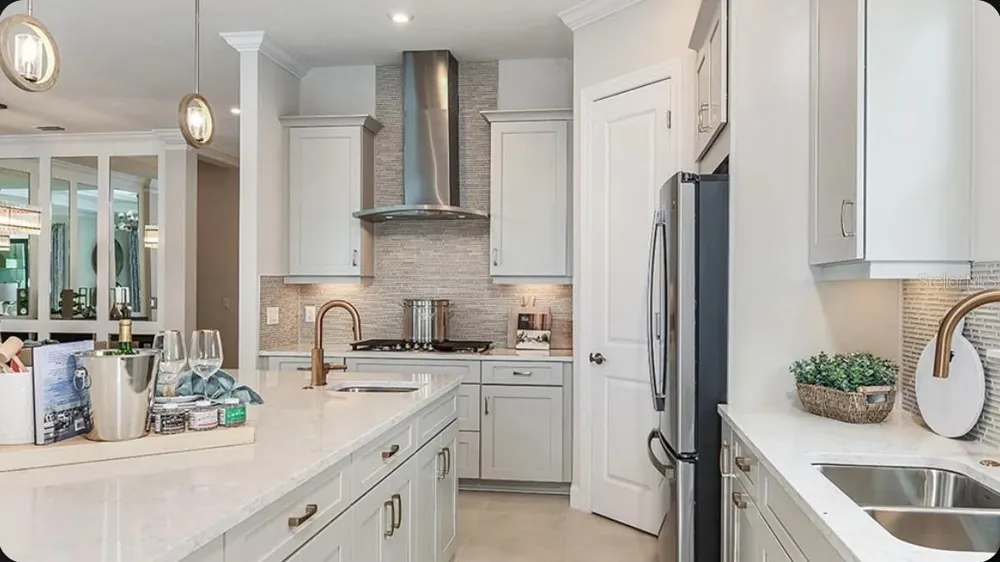 3258 ALBA CIRCLE Bradenton, FL 34211