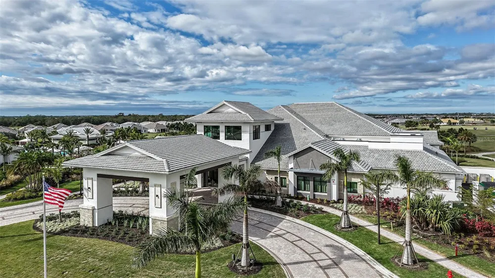 3258 ALBA CIRCLE Bradenton, FL 34211