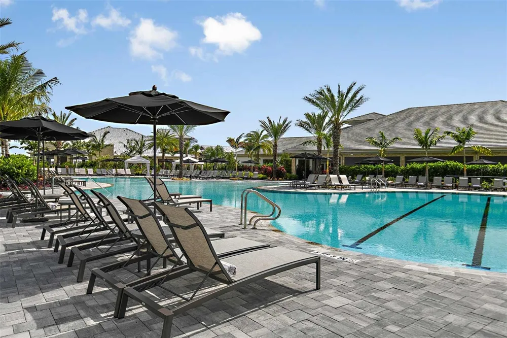 3258 ALBA CIRCLE Bradenton, FL 34211