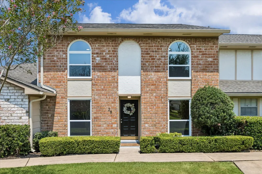 26 Chapparal Court Missouri City, TX 77459