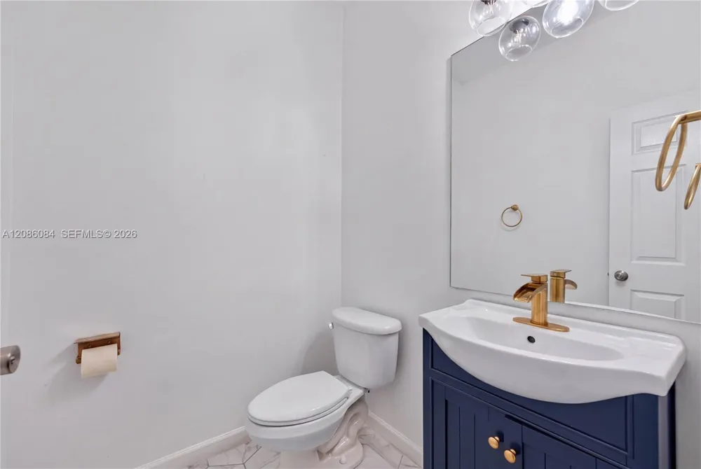 12956 SW 134th Ter Miami, FL 33186
