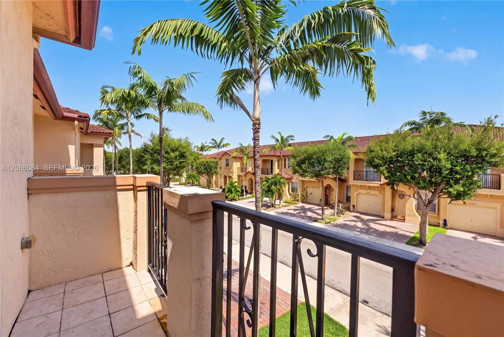 12956 SW 134th Ter Miami, FL 33186