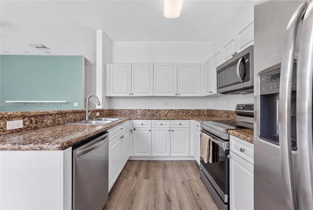 12956 SW 134th Ter Miami, FL 33186