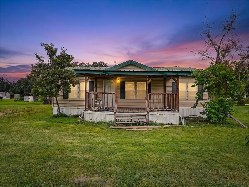 11121 LITHIA PINECREST ROAD Lithia, FL 33547