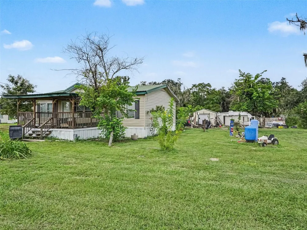 11121 LITHIA PINECREST ROAD Lithia, FL 33547
