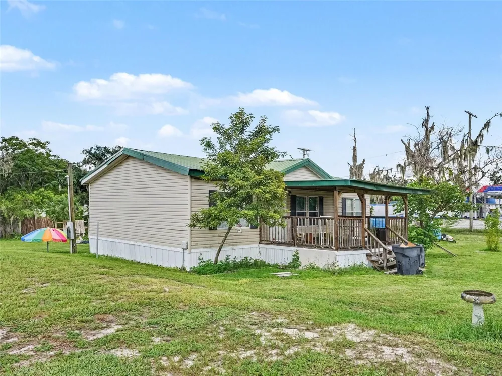 11121 LITHIA PINECREST ROAD Lithia, FL 33547