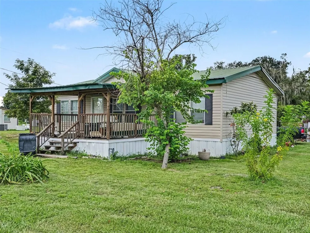11121 LITHIA PINECREST ROAD Lithia, FL 33547