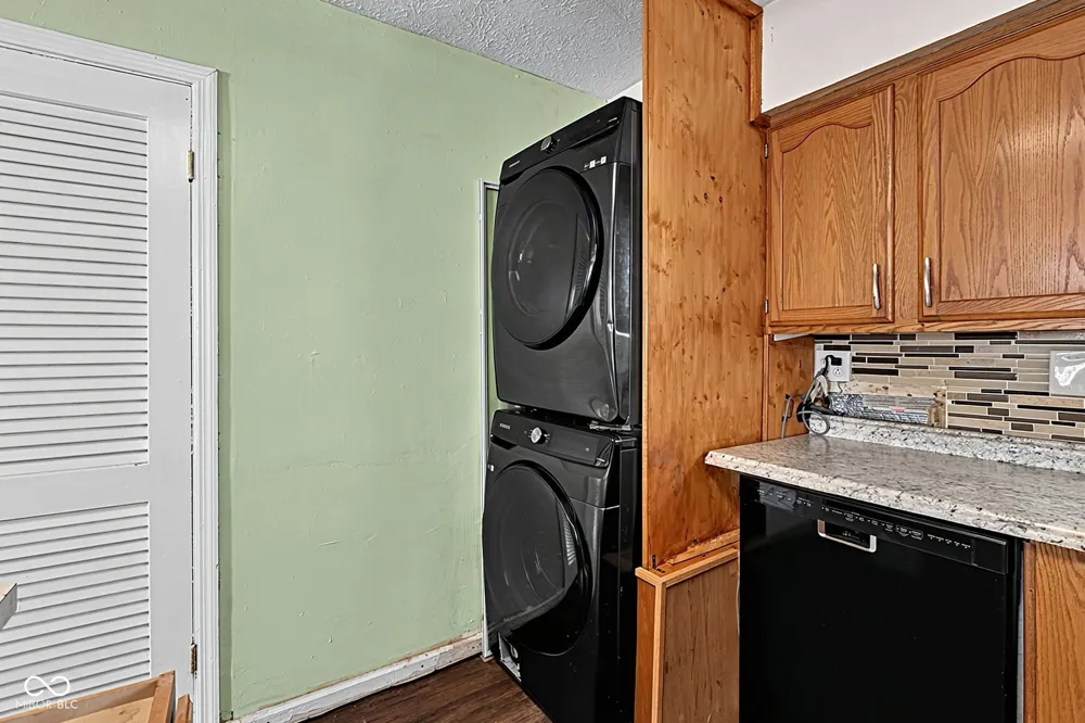 3233 Arsenal Avenue Indianapolis, IN 46218