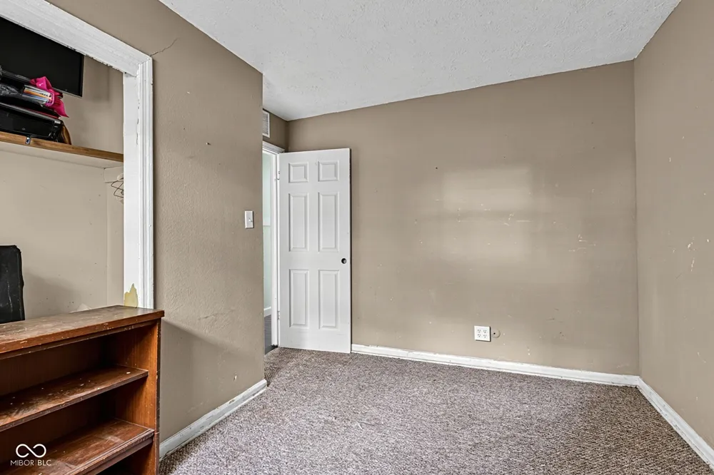 3233 Arsenal Avenue Indianapolis, IN 46218