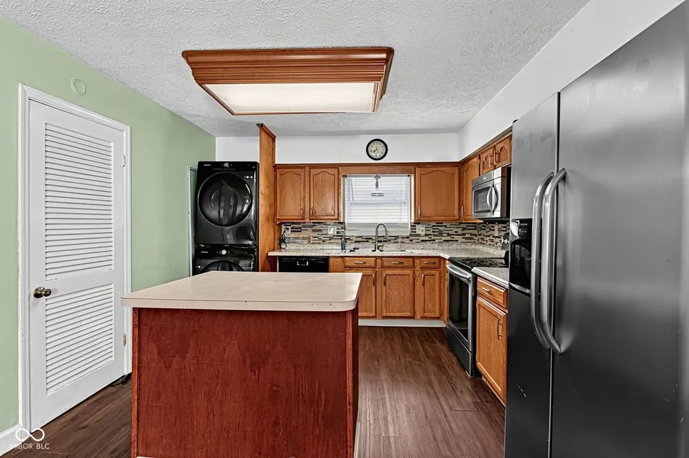 3233 Arsenal Avenue Indianapolis, IN 46218