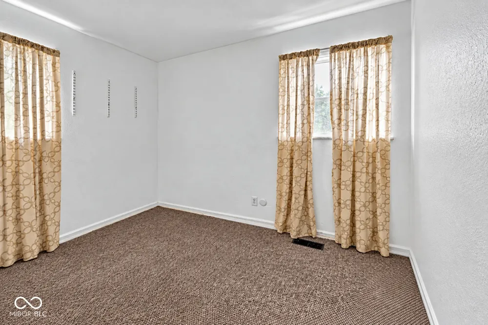 3233 Arsenal Avenue Indianapolis, IN 46218