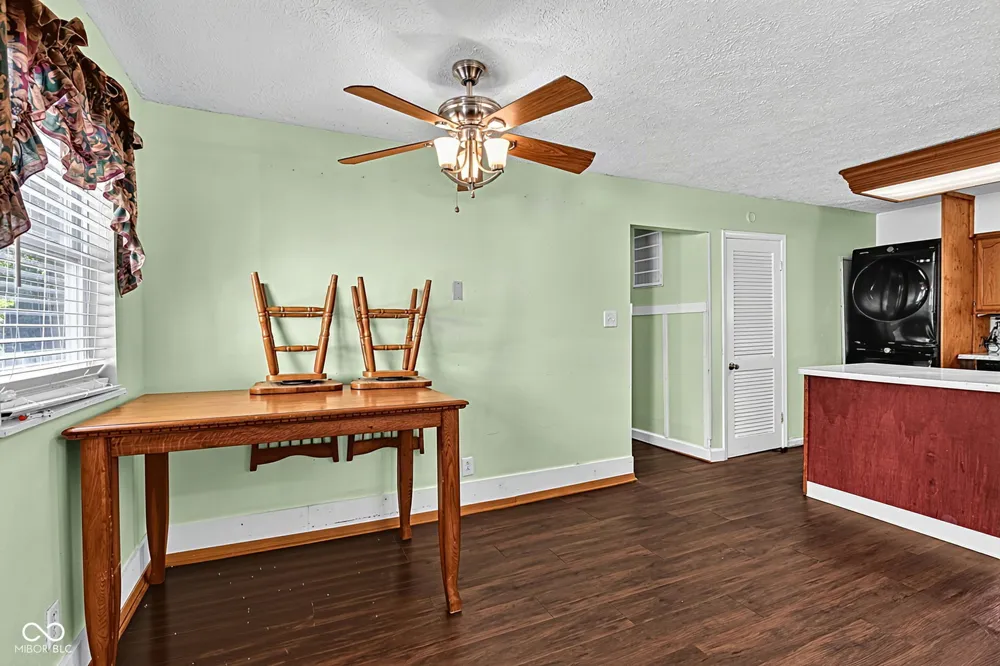 3233 Arsenal Avenue Indianapolis, IN 46218