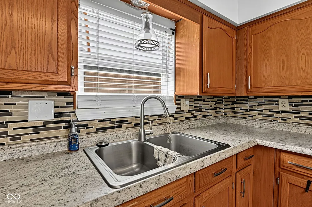3233 Arsenal Avenue Indianapolis, IN 46218