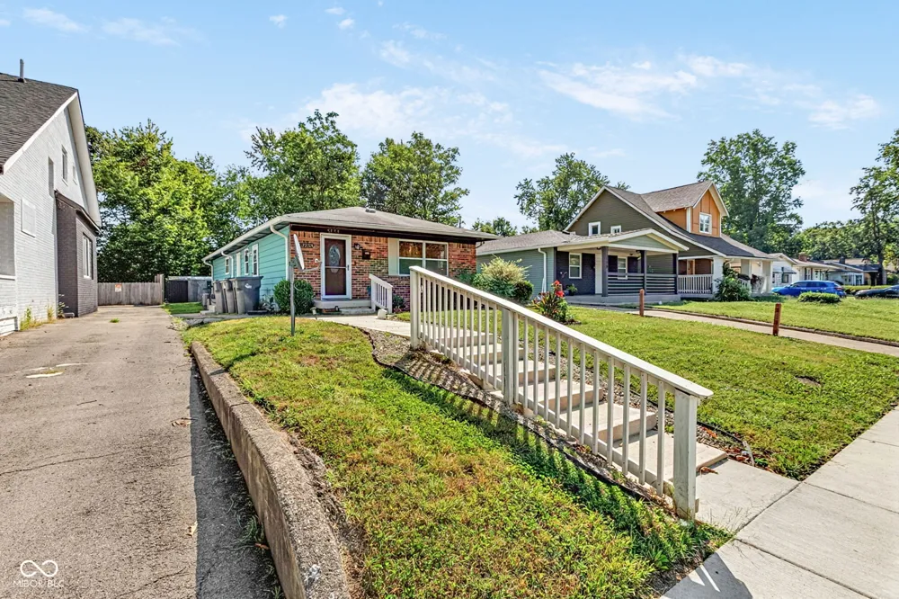 3233 Arsenal Avenue Indianapolis, IN 46218