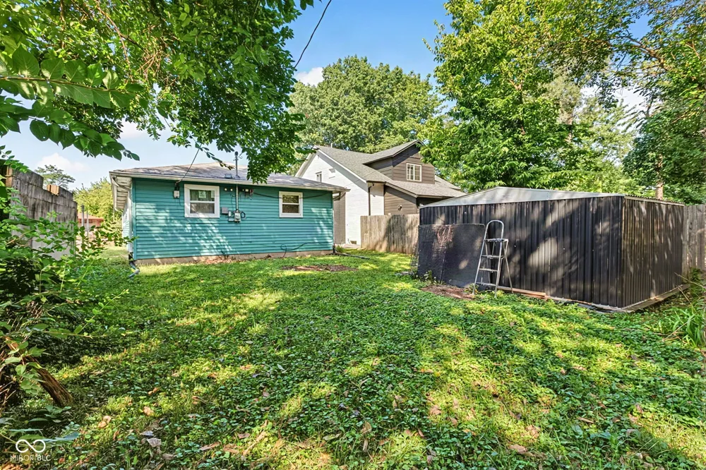 3233 Arsenal Avenue Indianapolis, IN 46218