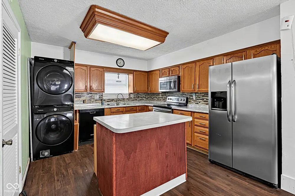 3233 Arsenal Avenue Indianapolis, IN 46218