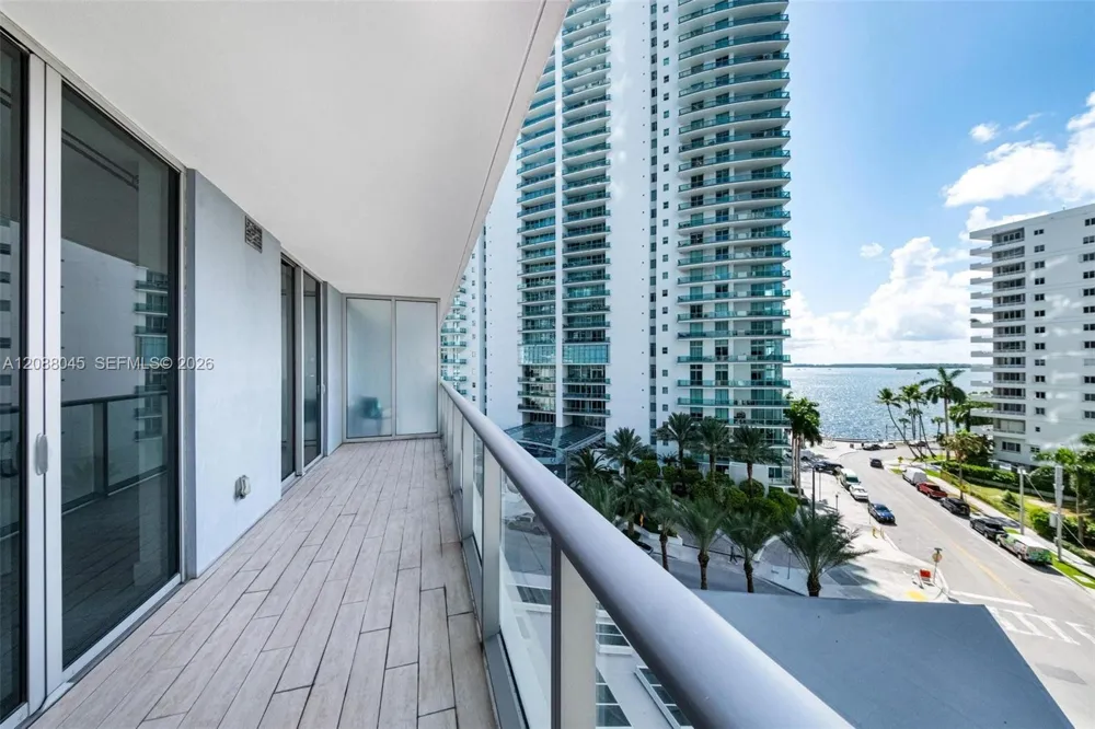 1300 Brickell Bay Dr #704 Miami, FL 33131