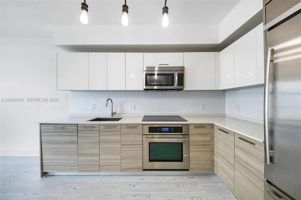 1300 Brickell Bay Dr #704 Miami, FL 33131