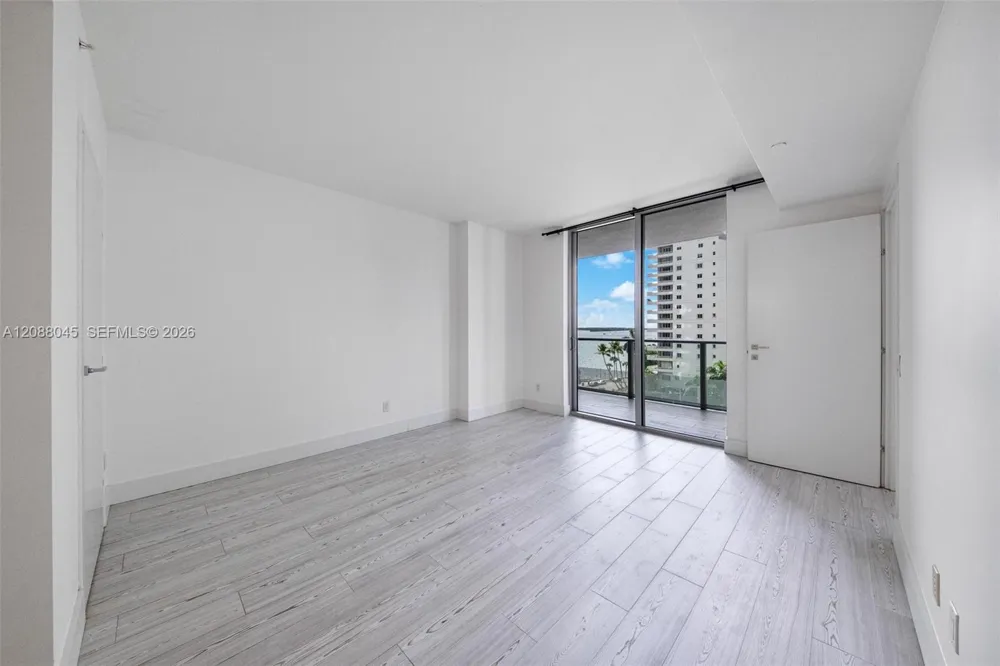 1300 Brickell Bay Dr #704 Miami, FL 33131