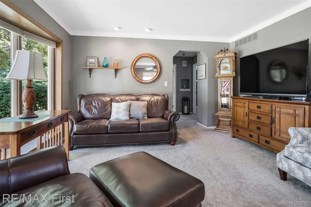 1103 W Webster Road Royal Oak City, MI 48073