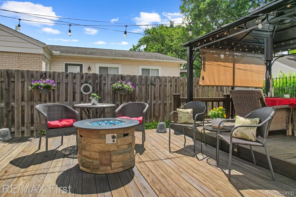 1103 W Webster Road Royal Oak City, MI 48073