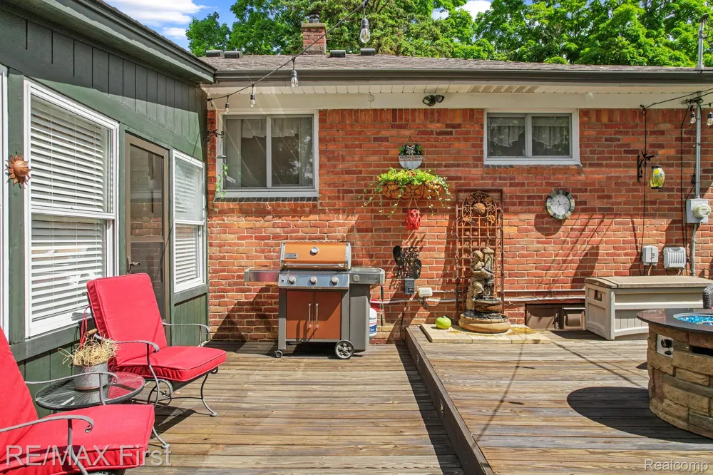1103 W Webster Road Royal Oak City, MI 48073