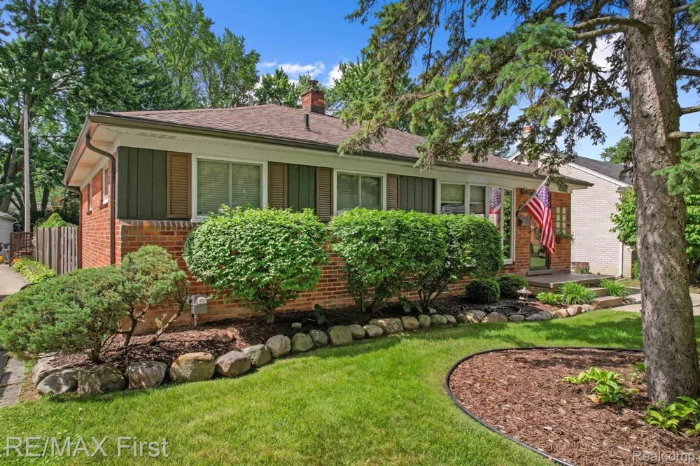 1103 W Webster Road Royal Oak City, MI 48073