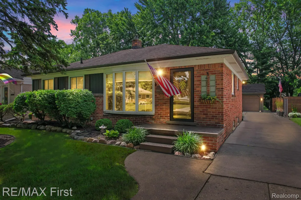 1103 W Webster Road Royal Oak City, MI 48073