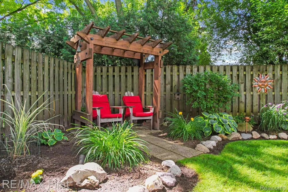 1103 W Webster Road Royal Oak City, MI 48073