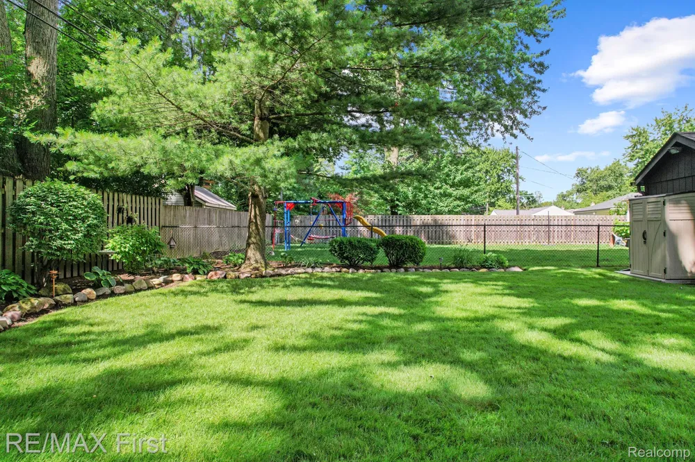 1103 W Webster Road Royal Oak City, MI 48073