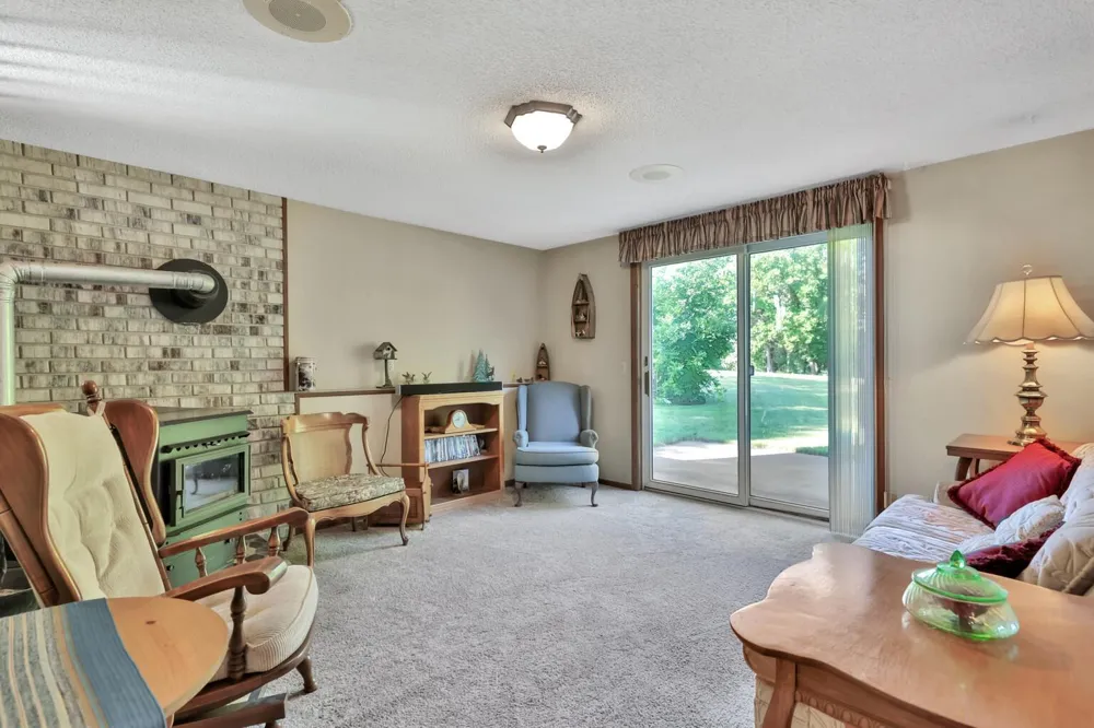 11187 Lindo Trail Lindstrom, MN 55045