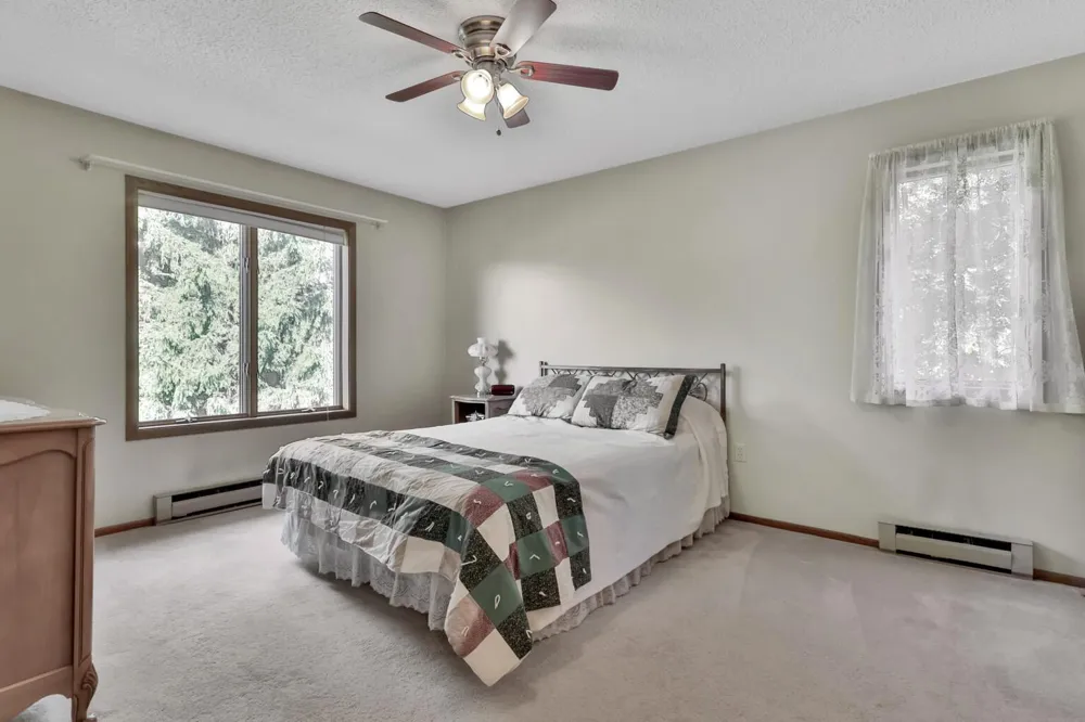 11187 Lindo Trail Lindstrom, MN 55045