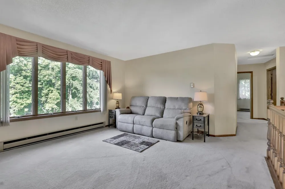 11187 Lindo Trail Lindstrom, MN 55045