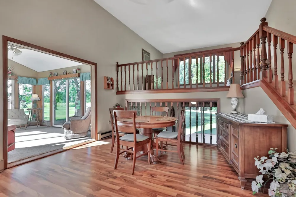11187 Lindo Trail Lindstrom, MN 55045