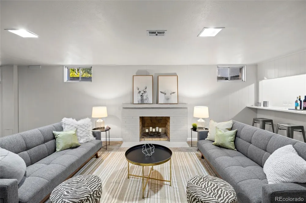 3941 S Hillcrest Drive Denver, CO 80237