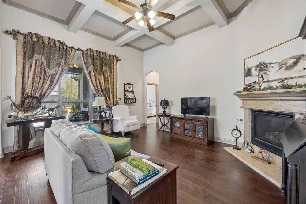 586 Bordeaux Drive Rockwall, TX 75087