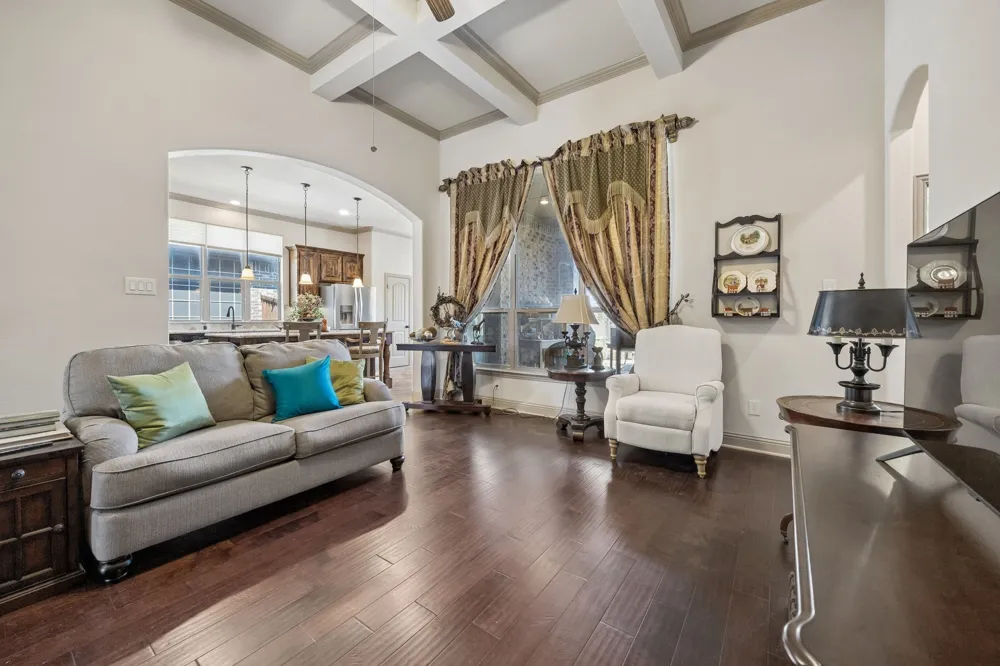 586 Bordeaux Drive Rockwall, TX 75087