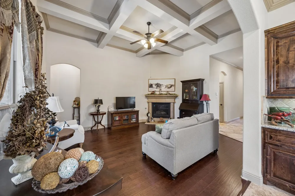 586 Bordeaux Drive Rockwall, TX 75087