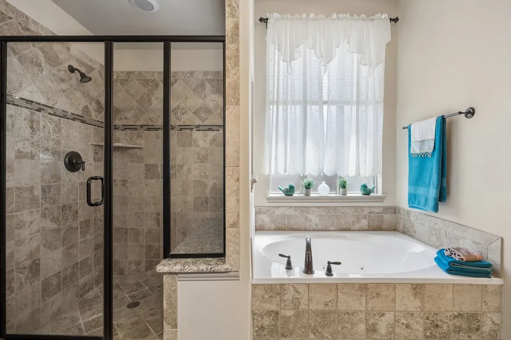 586 Bordeaux Drive Rockwall, TX 75087