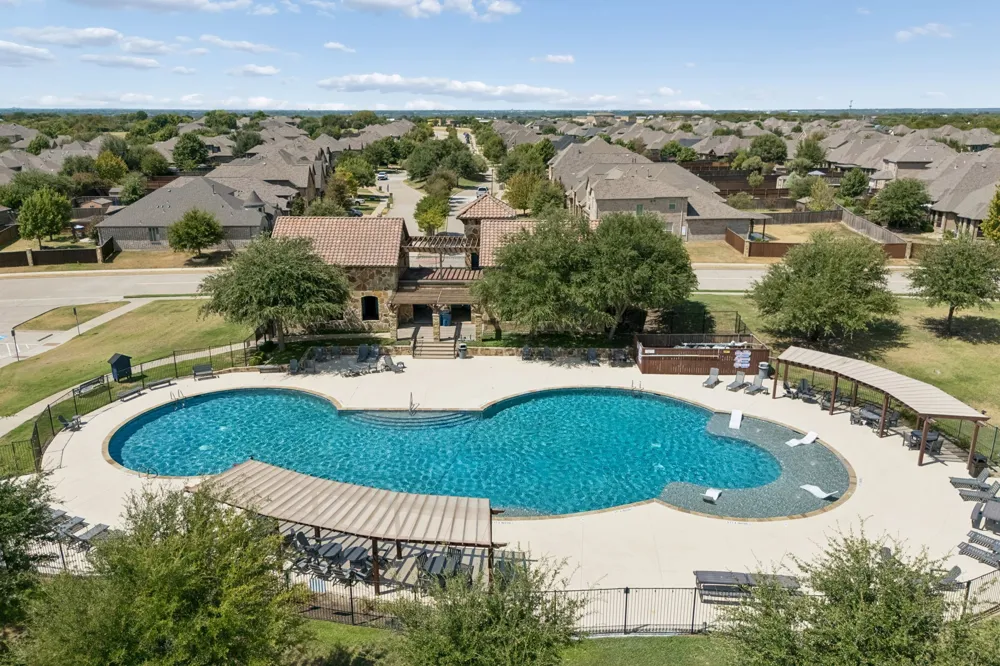 586 Bordeaux Drive Rockwall, TX 75087