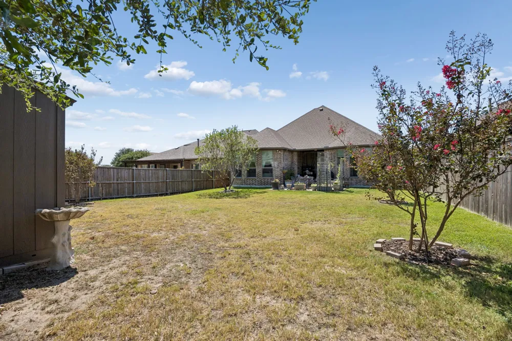586 Bordeaux Drive Rockwall, TX 75087