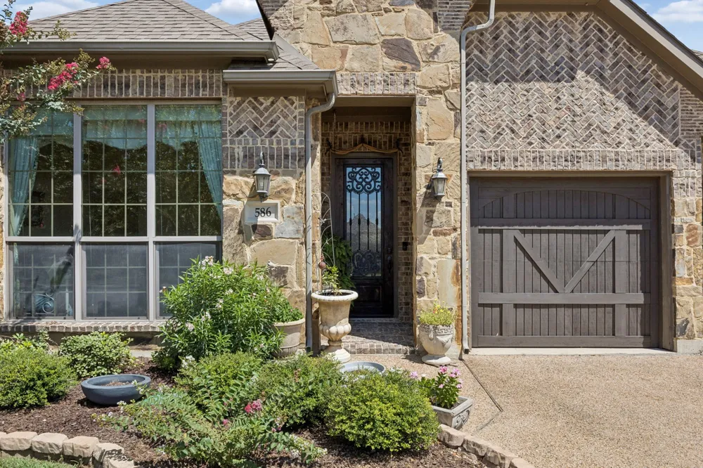 586 Bordeaux Drive Rockwall, TX 75087