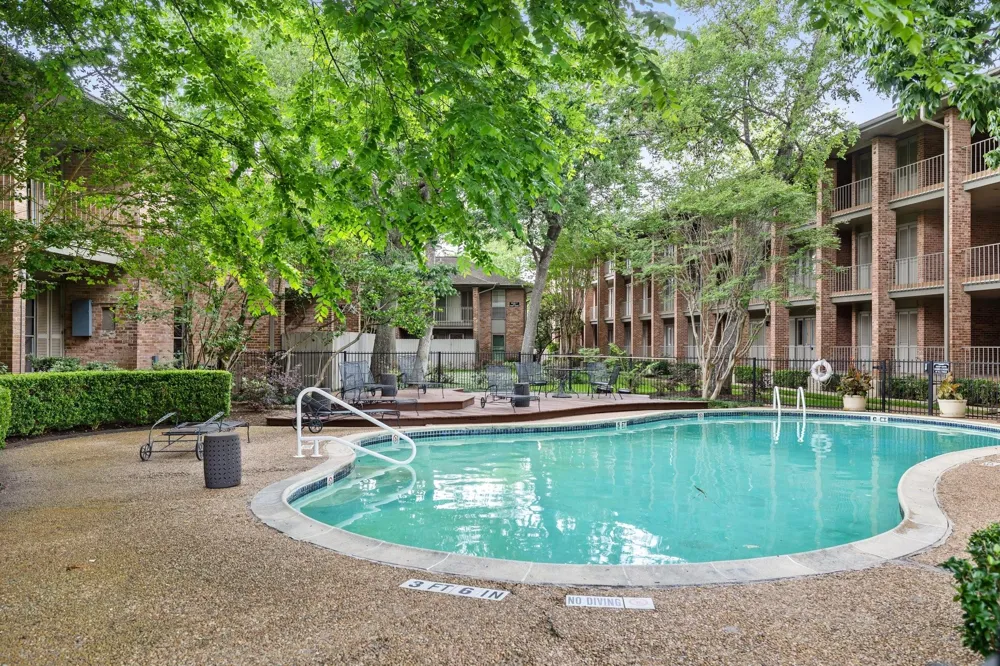 6443 Bayou Glen Road Houston, TX 77057